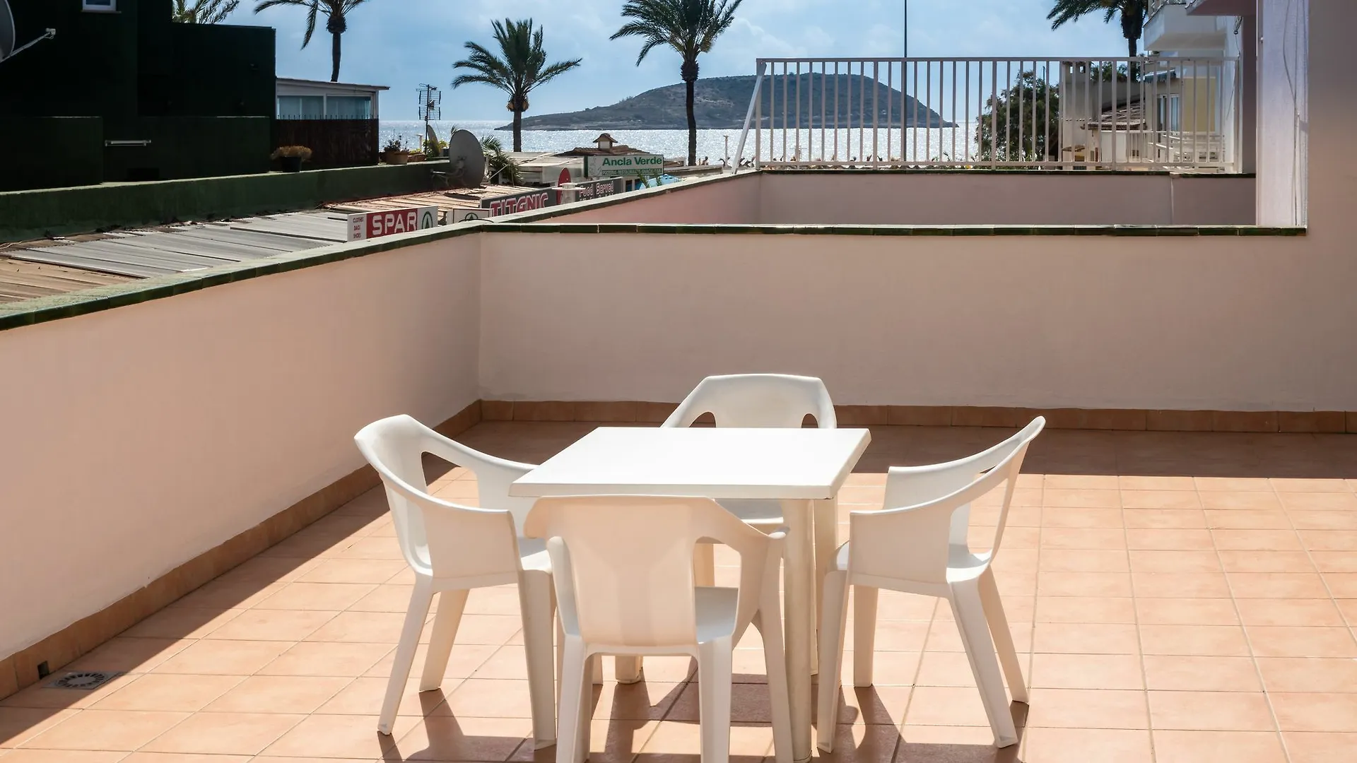 Neighbours Apartments Magaluf